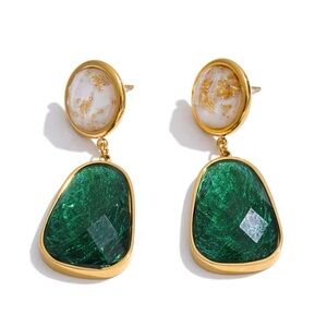 Sara Sotti Elegant Gold and Green Drop Earrings